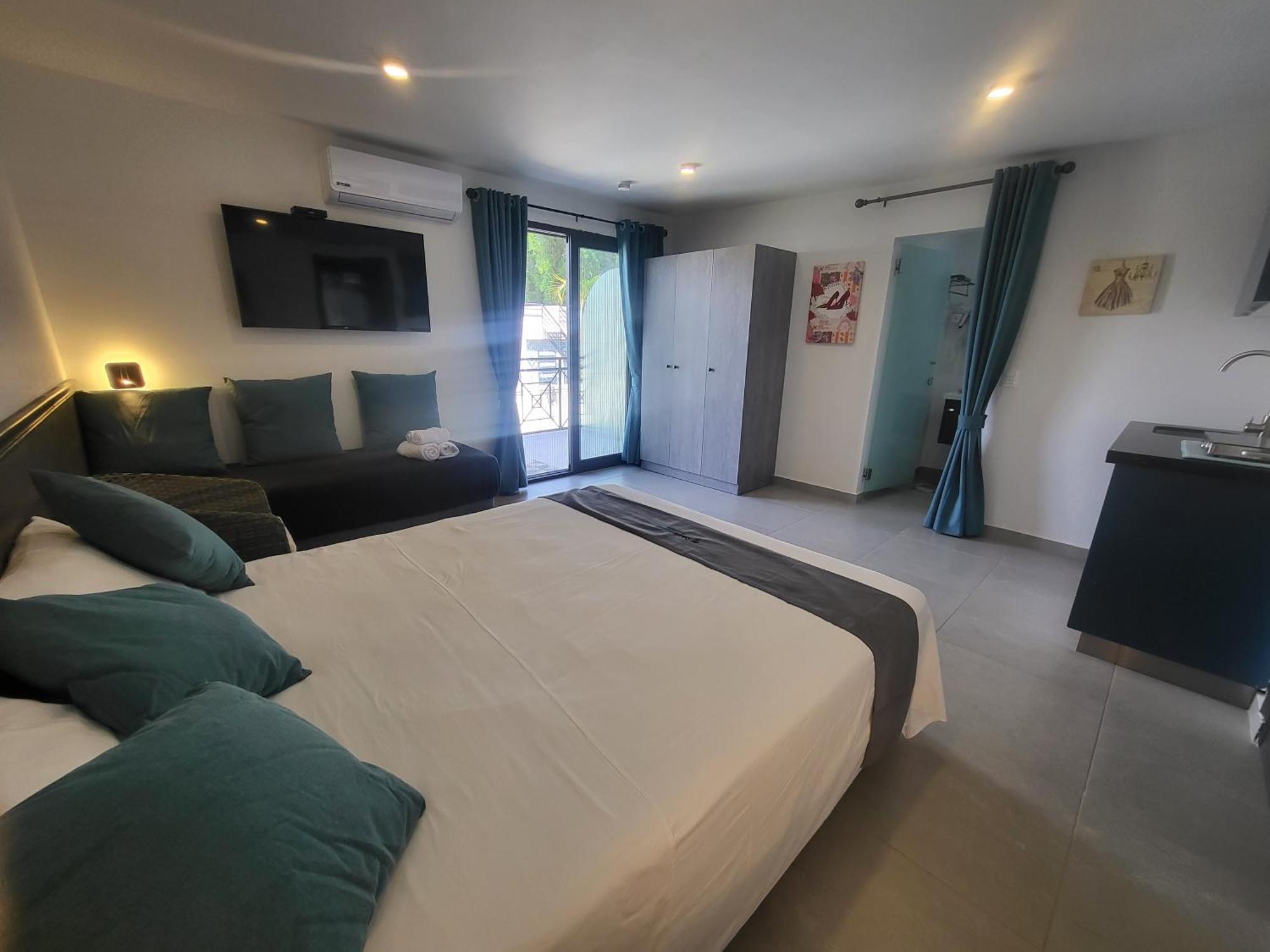 Hotel Oasis-Dream Holidays - La Petite France San Bernardino Exteriér fotografie